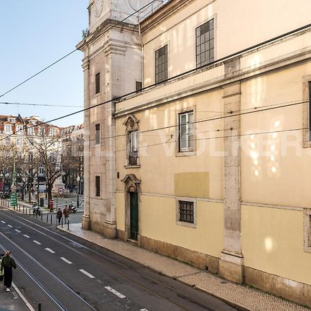 Cozy Apartment In Amazing Location! Lisbon Exterior photo